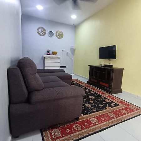 Ebnur Homestay 亚娄 外观 照片