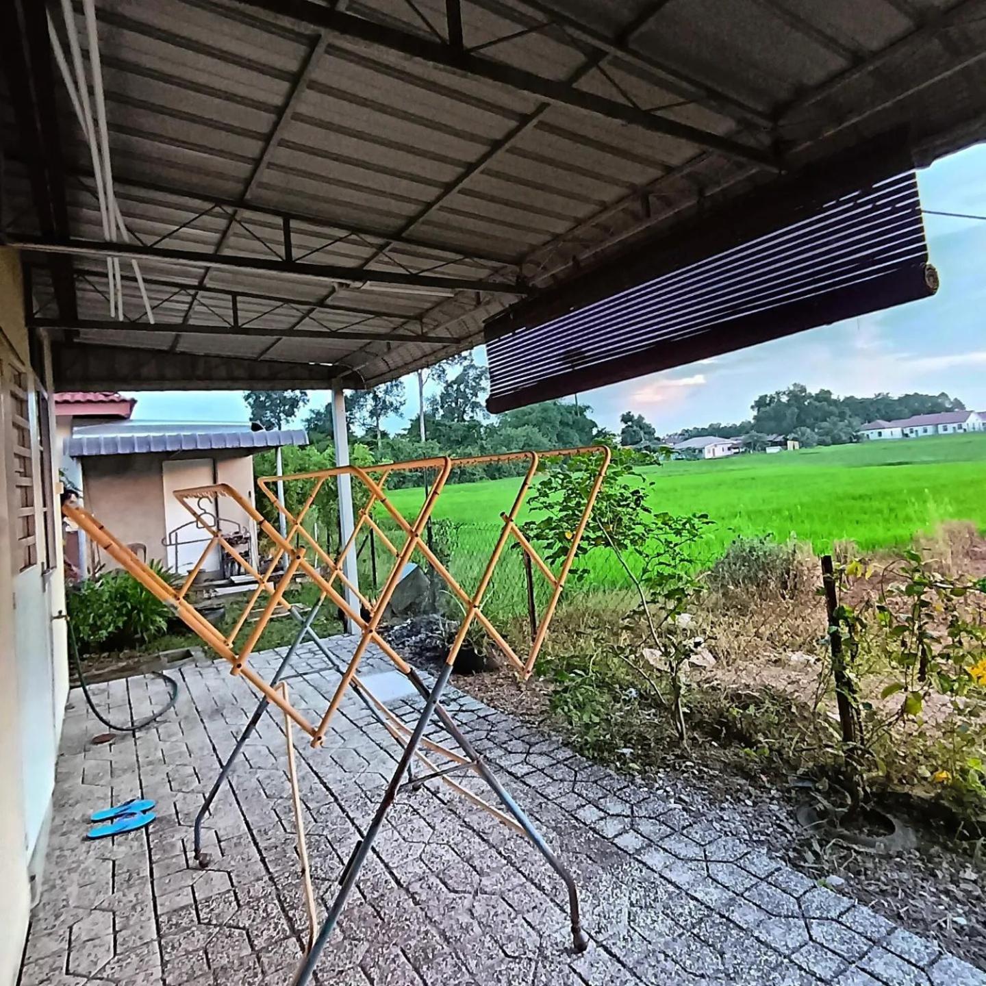 Ebnur Homestay 亚娄 外观 照片