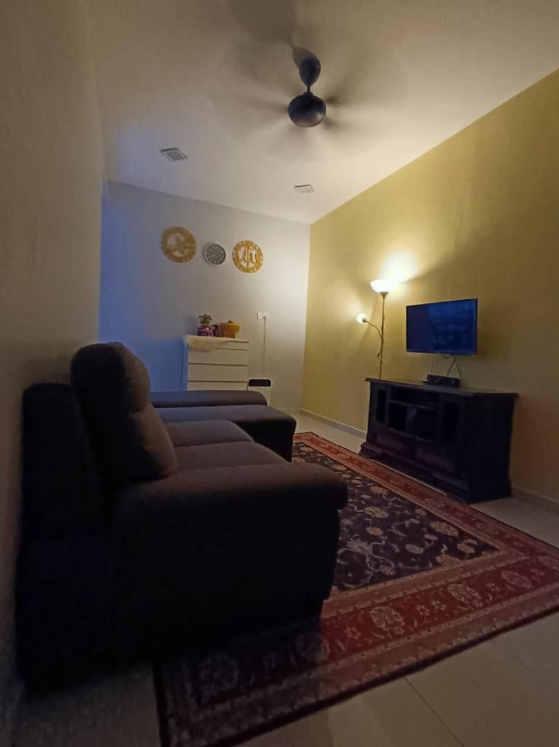 Ebnur Homestay 亚娄 外观 照片